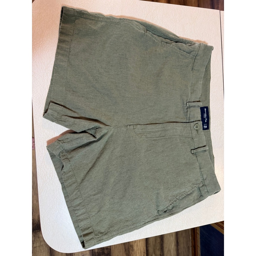 Abercrombie & Fitch Mens Green Stretch Shorts Size 36 5 Inch Inseam